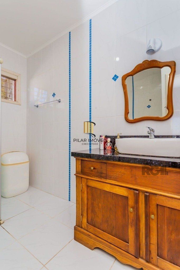Casa 172m² - 3 dormitórios, 3 vagas no bairro Teresópolis