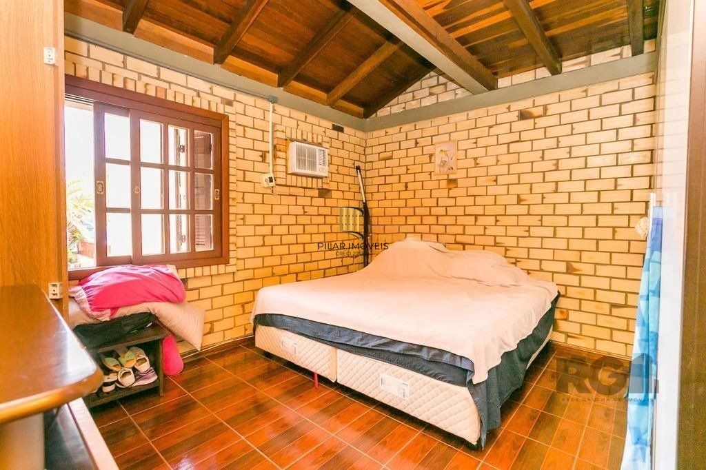 Casa 5 dormitórios no bairro Cristal