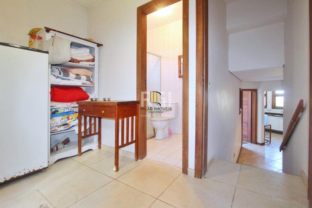 Casa para Venda - 269.06m², 4 dormitórios, sendo 2 suites, 5 vagas - Teresópolis