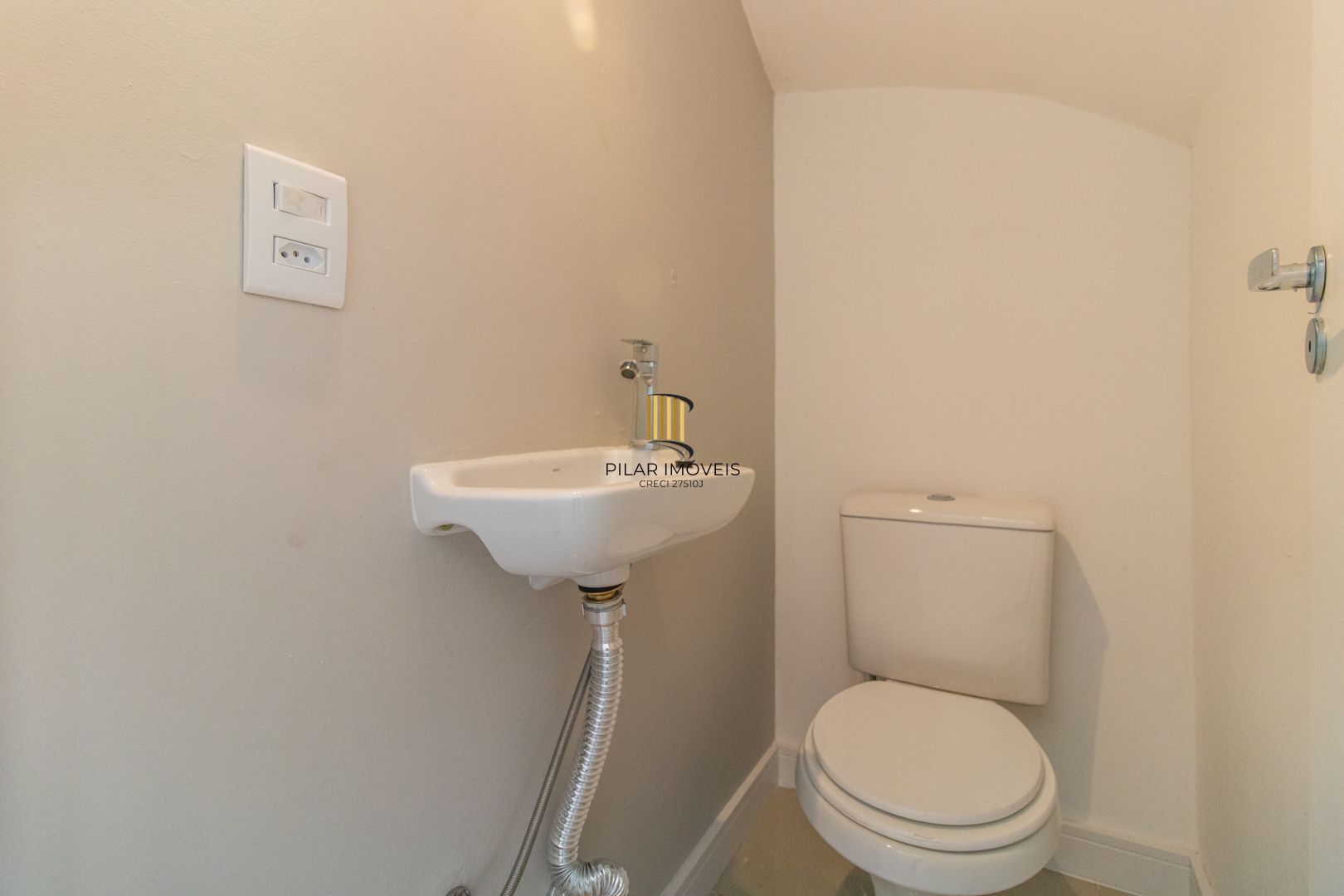 Casa 2 suítes com piscina toda reformada no Guarujá