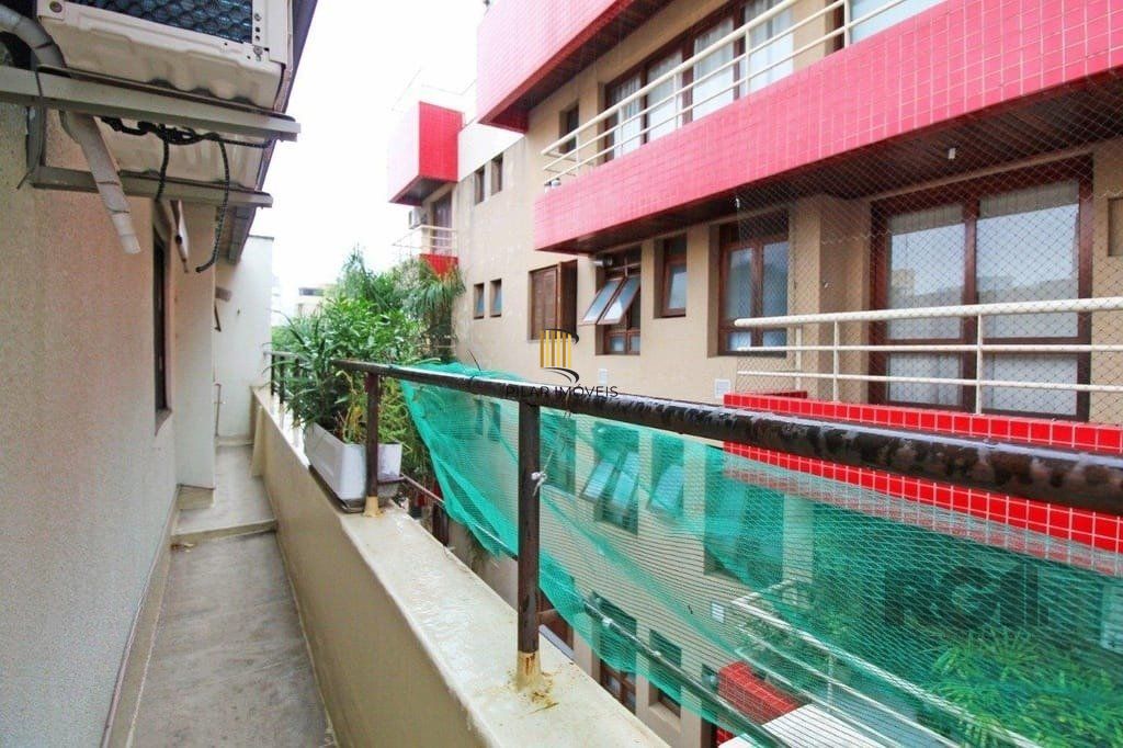 Excelente cobertura de 134m² com 3 dormitórios e 2 vagas.