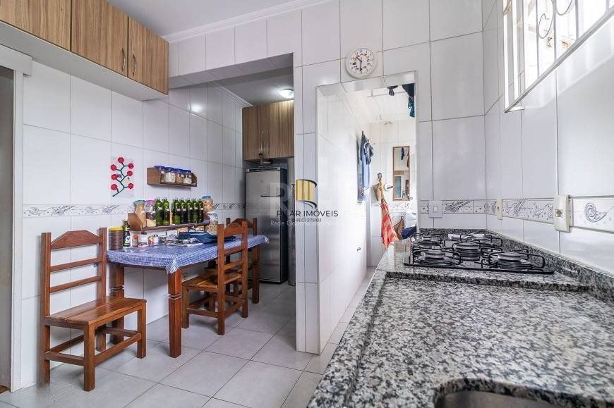Apartamento 100m² no bairro Farroupilha - semi mobiliado, 3 dormitórios, 1 suíte e 1 vaga