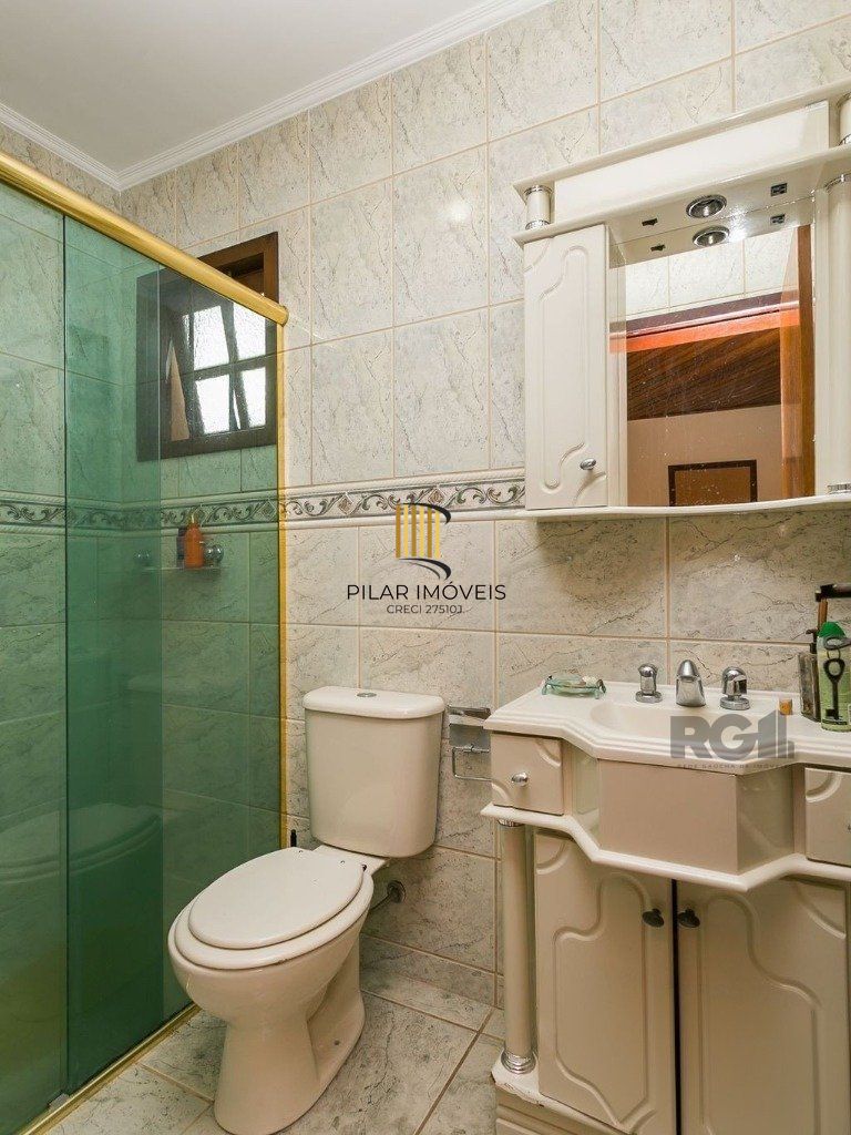 Casa de 3 dormitórios,  no bairro Campo Novo