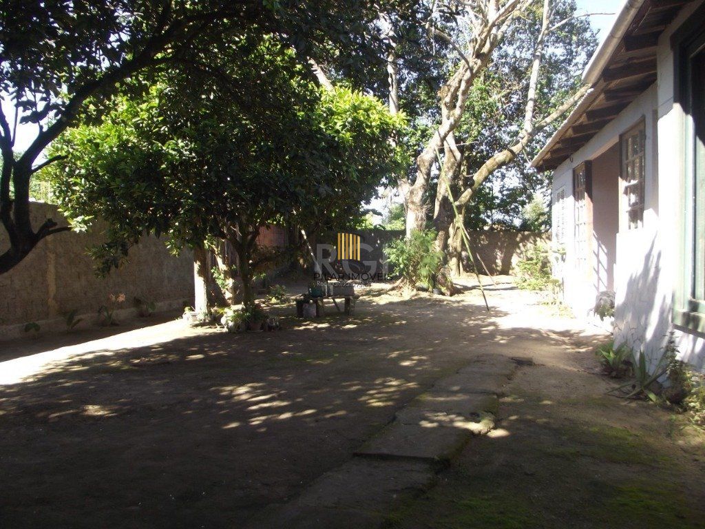 Casa para Venda - 150m², 3 dormitórios, Restinga