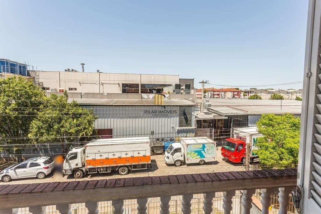 Casa 210m² - 3 dormitórios, 2 vagas