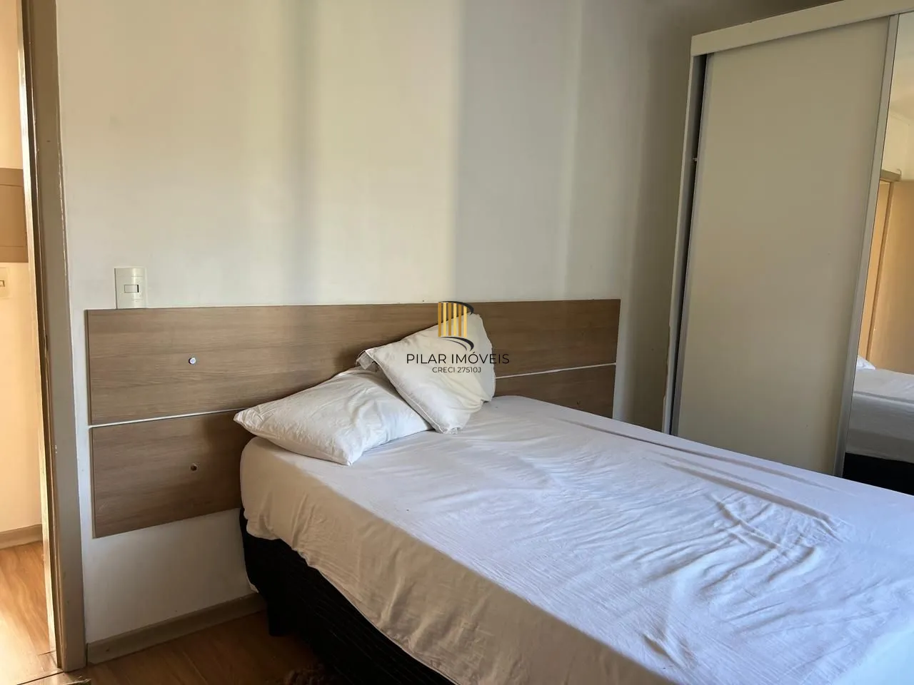 Apartamento 2 dormitórios no bairro Glória