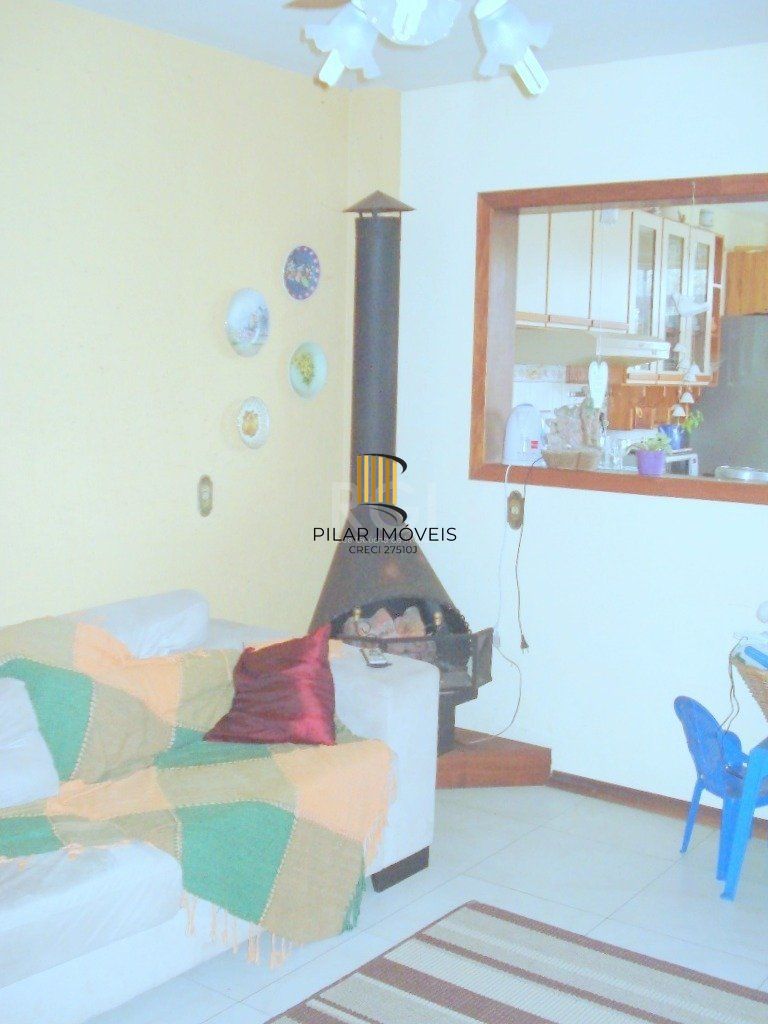 Casa para Venda - 500m², 6 dormitórios, sendo 2 suites, 4 vagas - Glória