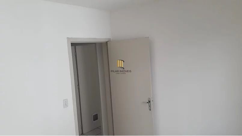 Aparatmento de 02 dormitoris e vaga coberta na Av. Forte em Porto Alegre /RS