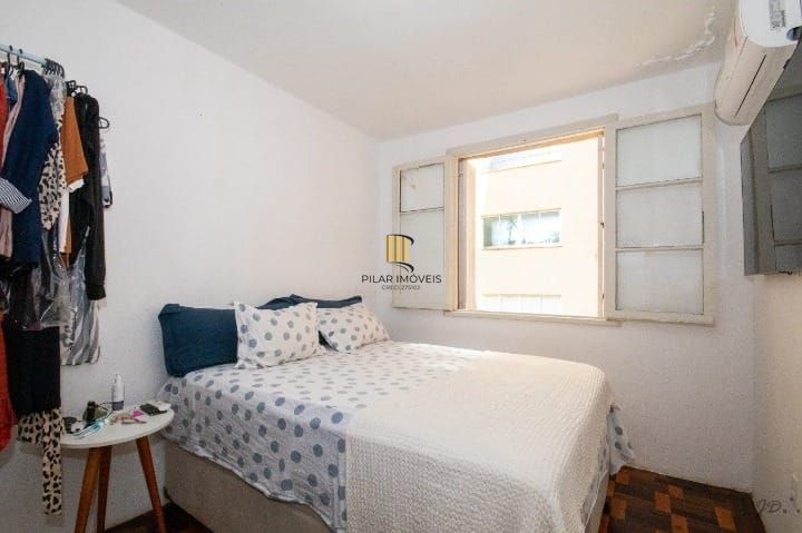 Apartamento com 3 dormitorios e suíte no Centro de Porto Alegre-RS.