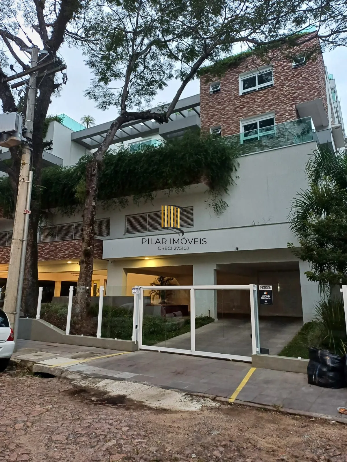 Amplo apartamento de 3 dormitórios com infra completa