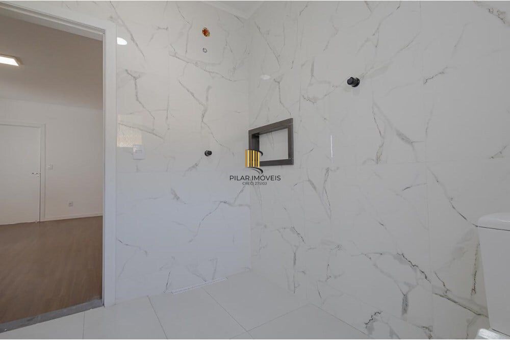 Casa 3 dormitórios no bairro Teresópolis