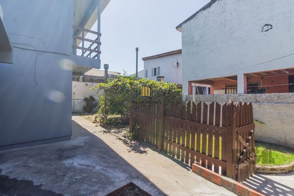Casa de 5 dormitórios no bairro Sarandi