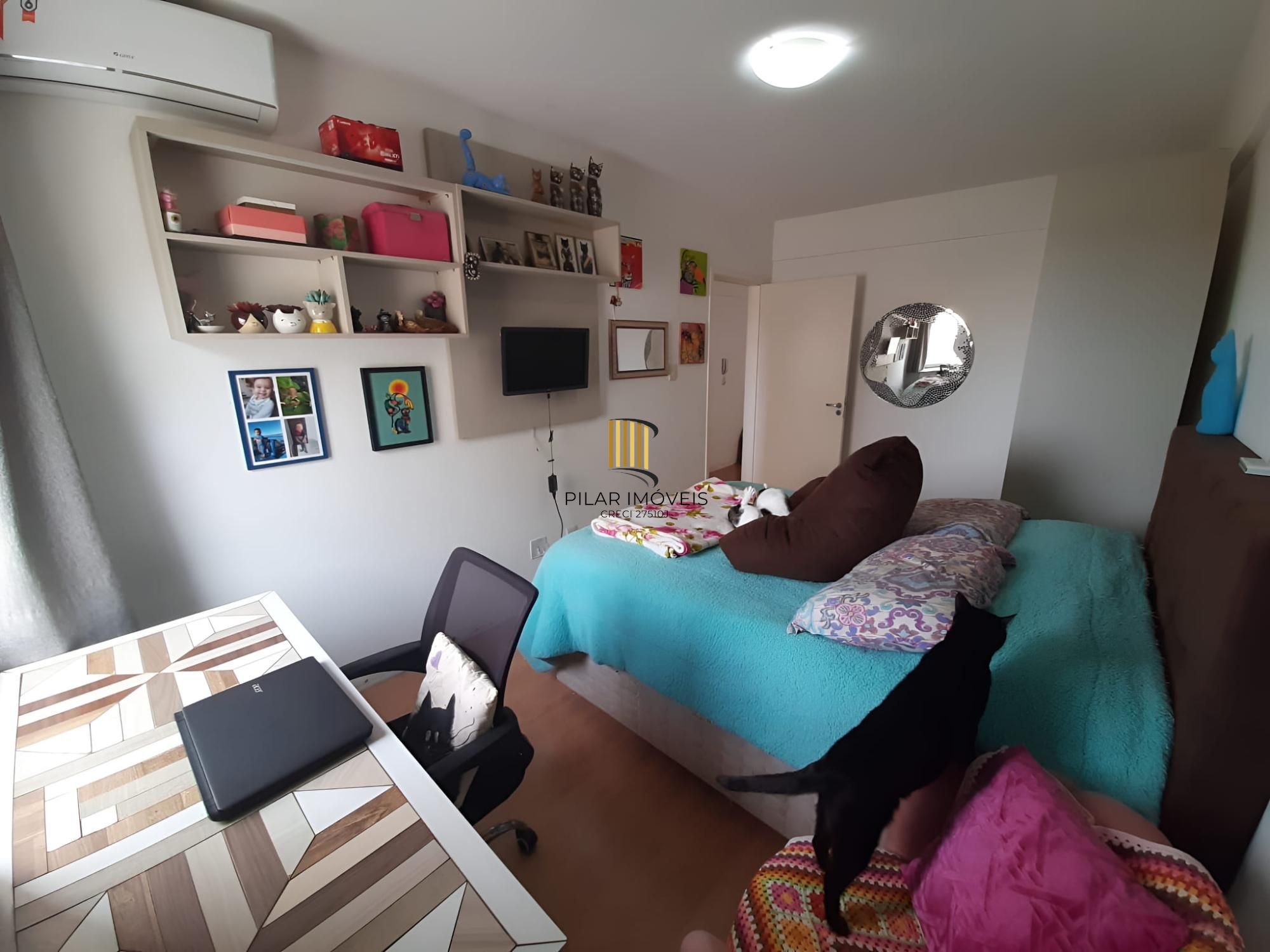 Cobertura de 104m² com  2 dormitórios no Bairro Nonoai - Porto Alegre