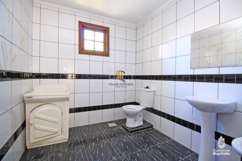 Casa para Venda - 258m², 3 dormitórios, sendo 1 suites, 3 vagas - Rio Branco