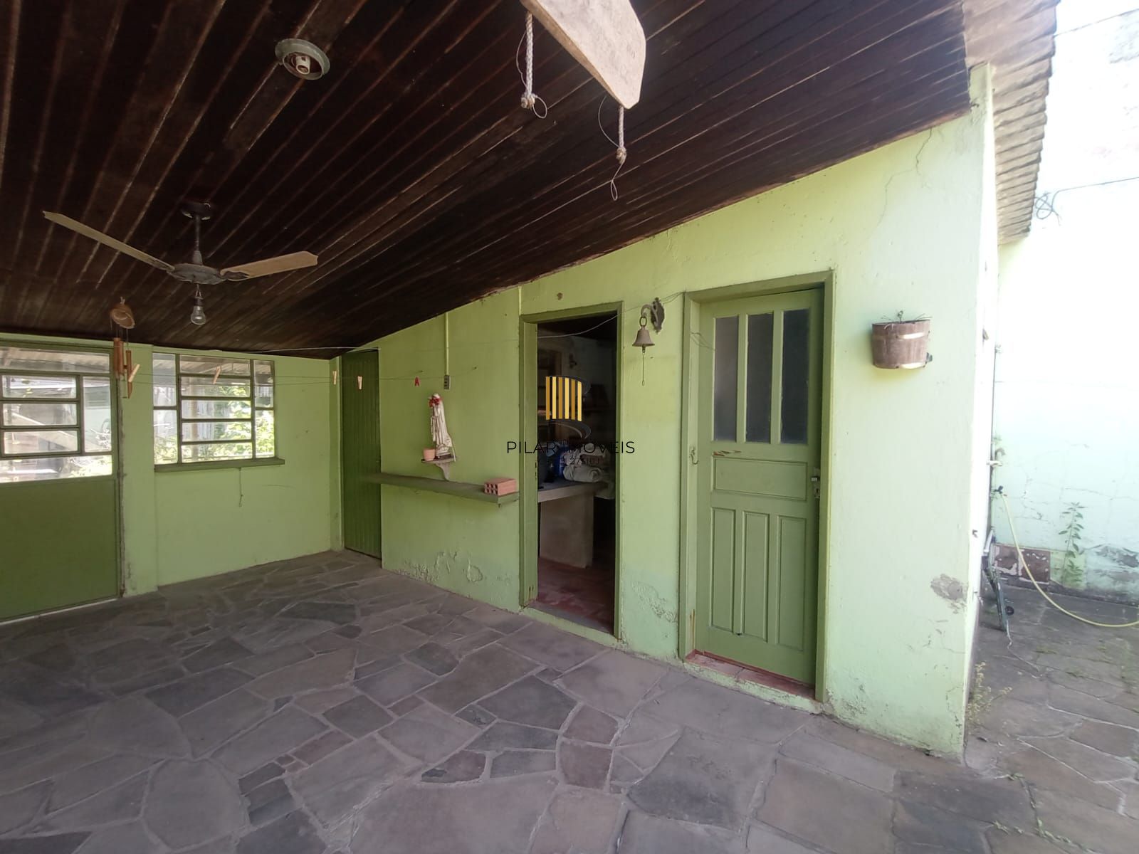 Casa 3 dormitórios no bairro Menino Deus em Porto Alegre para Alugar