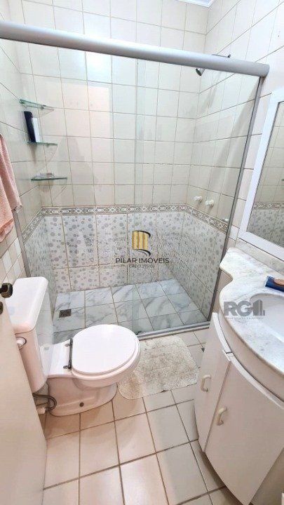 Casa em condomínio 110m² - 3 dormitórios sendo 1 suíte e 1 vaga de garagem no bairro Teresópolis