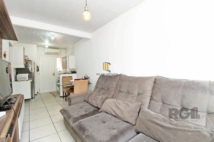 Excelente casa de 45m² com 1 dormitório e 1 vaga no bairro Hípica. 