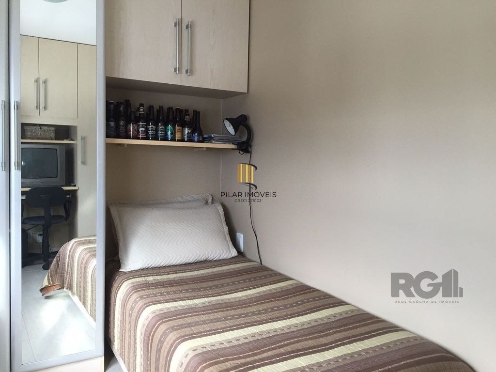 Amplo apartamento duplex com 2 dormitórios e 1 vaga de garagem.