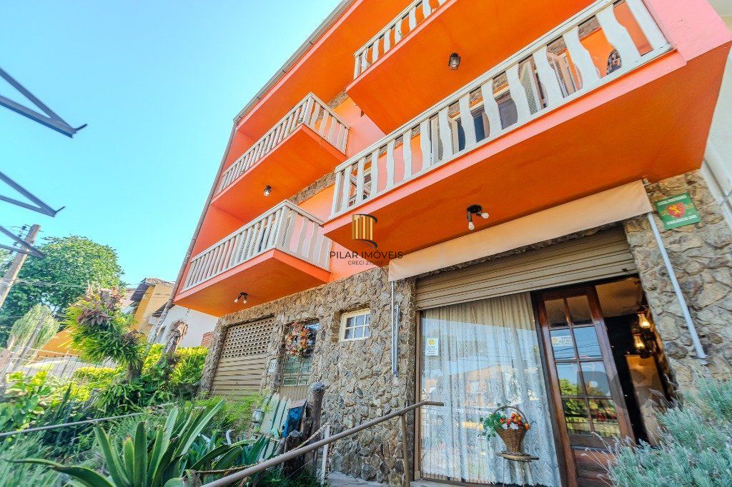 Prédio de 328m² - 4 dormitórios, 2 vagas no bairro Chácara das Pedras - Pilar Imóveis