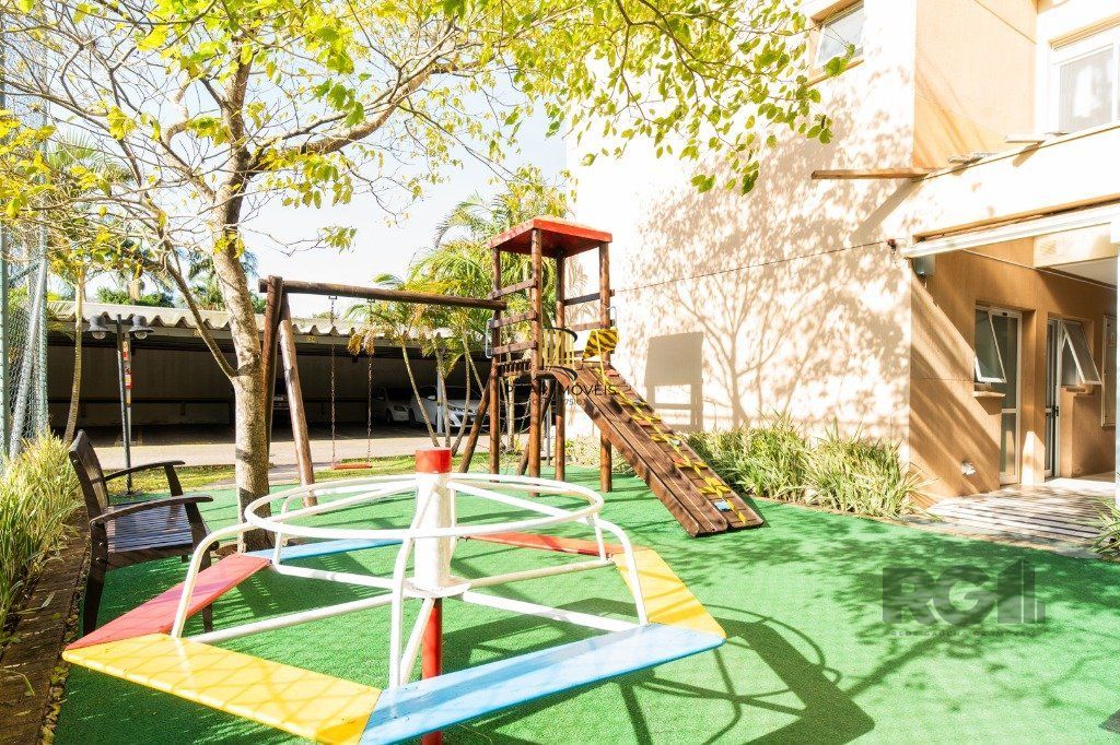 Apartamento de 2 dormitórios com 1 vaga no bairro Teresópolis