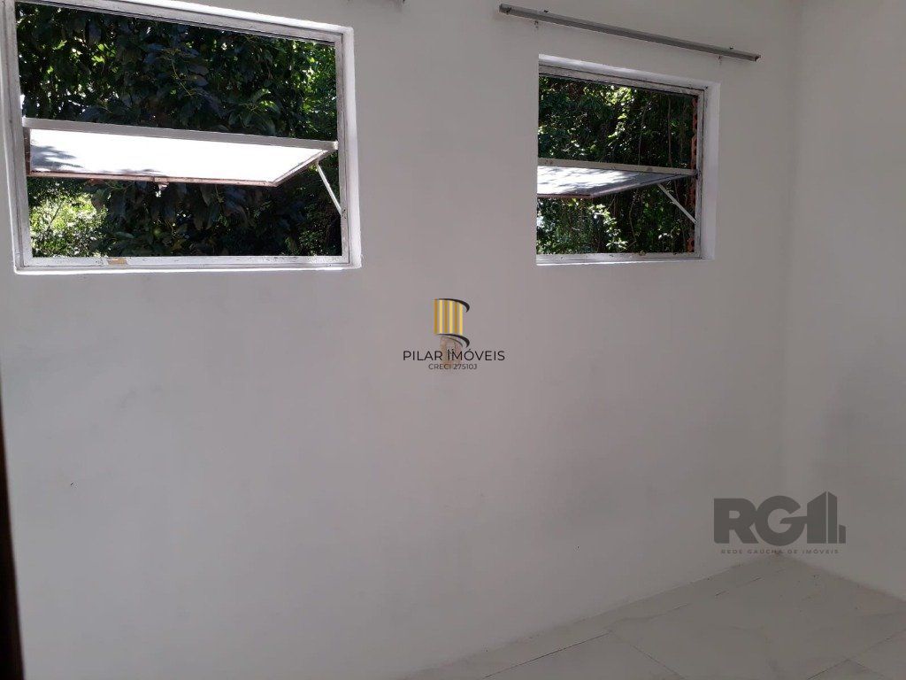 Casa 4 dormitórios no bairro Nonoai