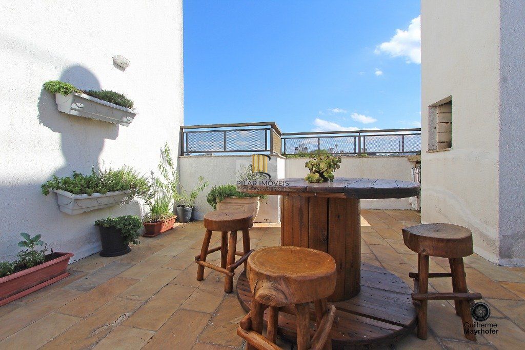 Apartamento para Venda - 73.28m², 2 dormitórios, 1 vaga - Menino Deus