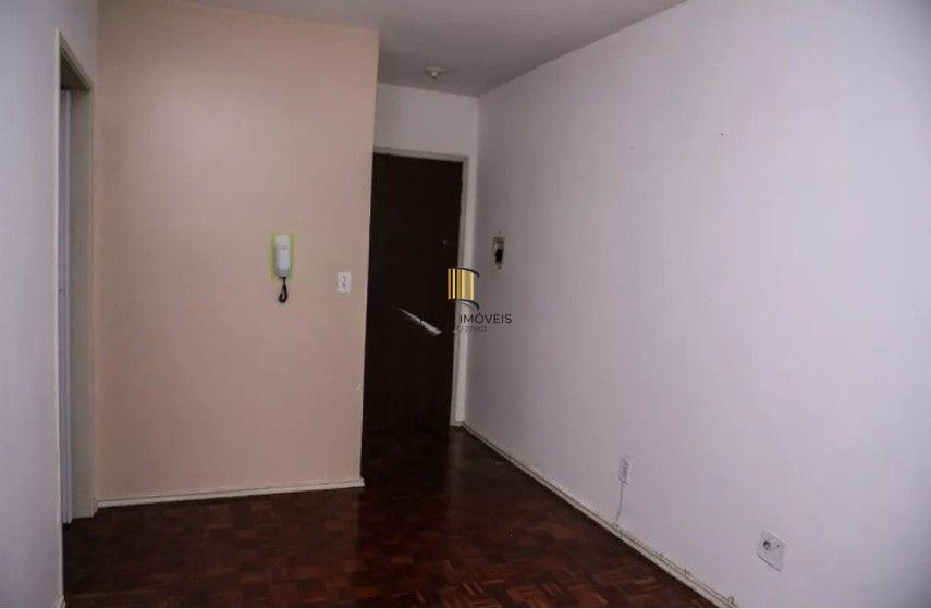 Apartamento de 1 dormitório, com 40 m², no bairro Teresópolis.
