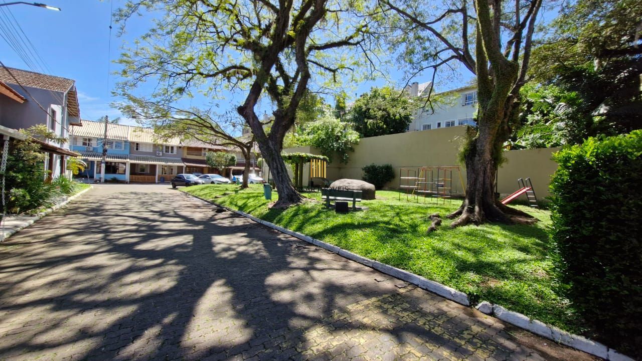 Casa em Condominio Fechado bairro Ipanema