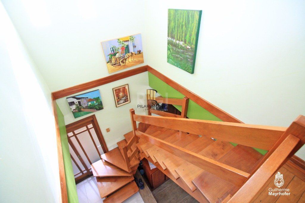 Casa para Venda - 240m², 4 dormitórios, sendo 3 suites, 6 vagas - Jardim Sabará