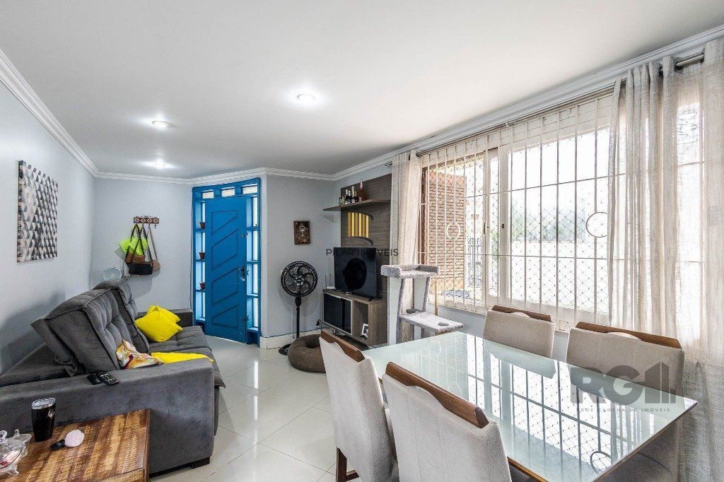 Casa de Condomínio 3 dormitórios no bairro Jardim Itu