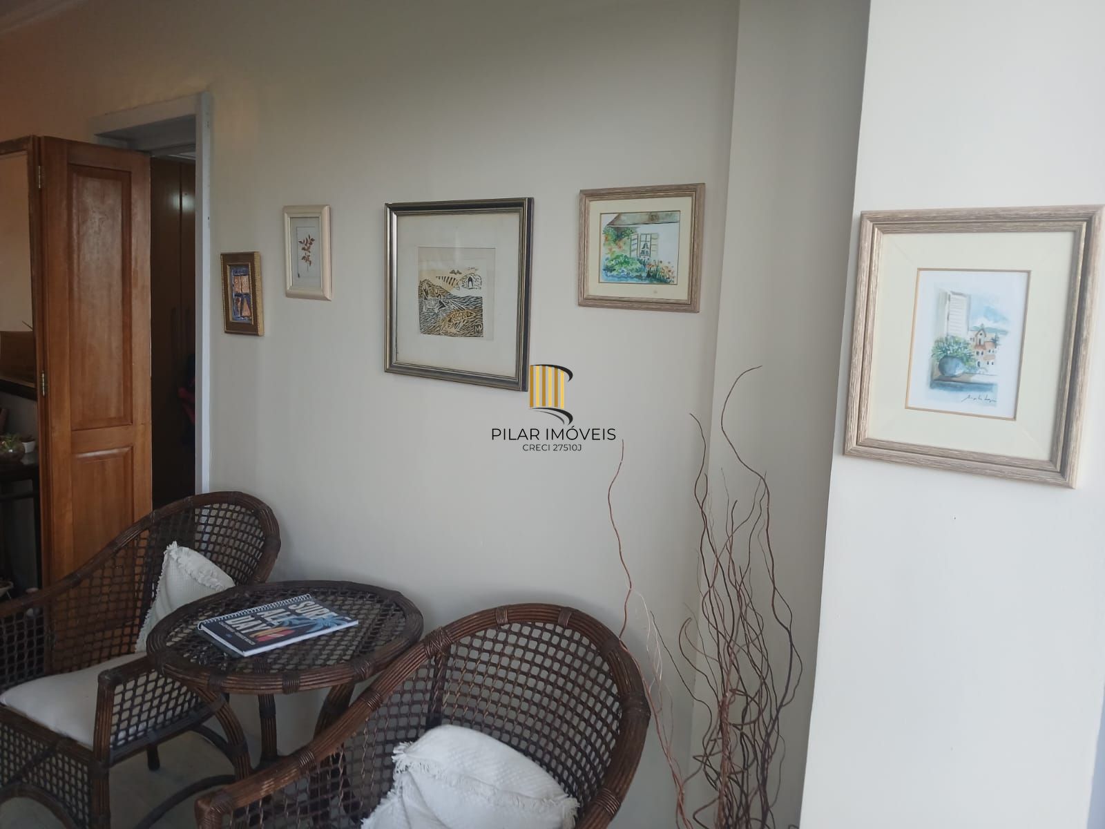 Apartamento de 2 dormitórios com vaga de garagem coberta e escriturada no Bairro Glória – Porto Alegre.