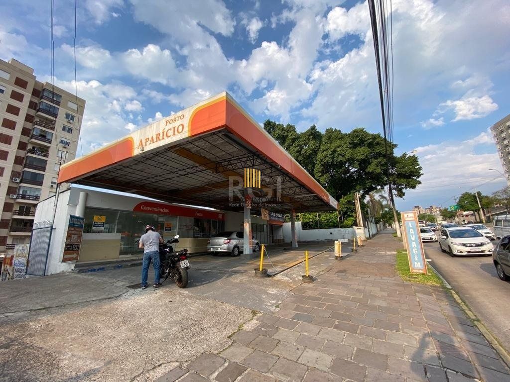 Loja para Venda - 1400m², 0 dormitórios, 15 vagas - Glória