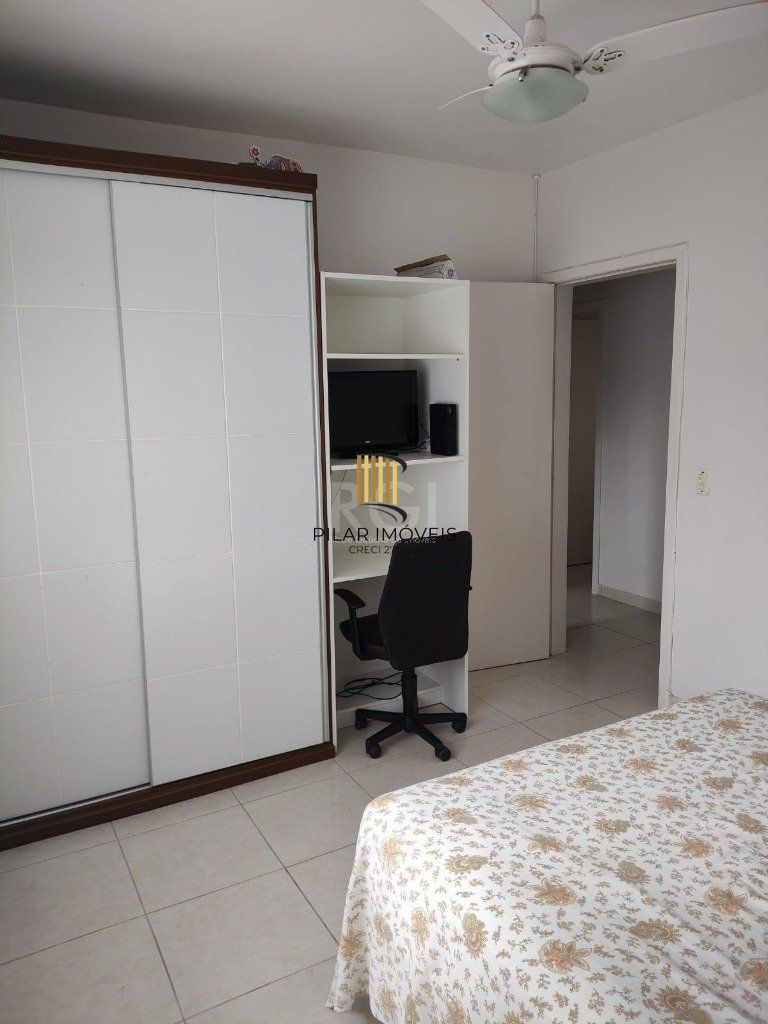 Casa para Venda - 160.78m², 4 dormitórios, sendo 2 suites, 5 vagas - Centro