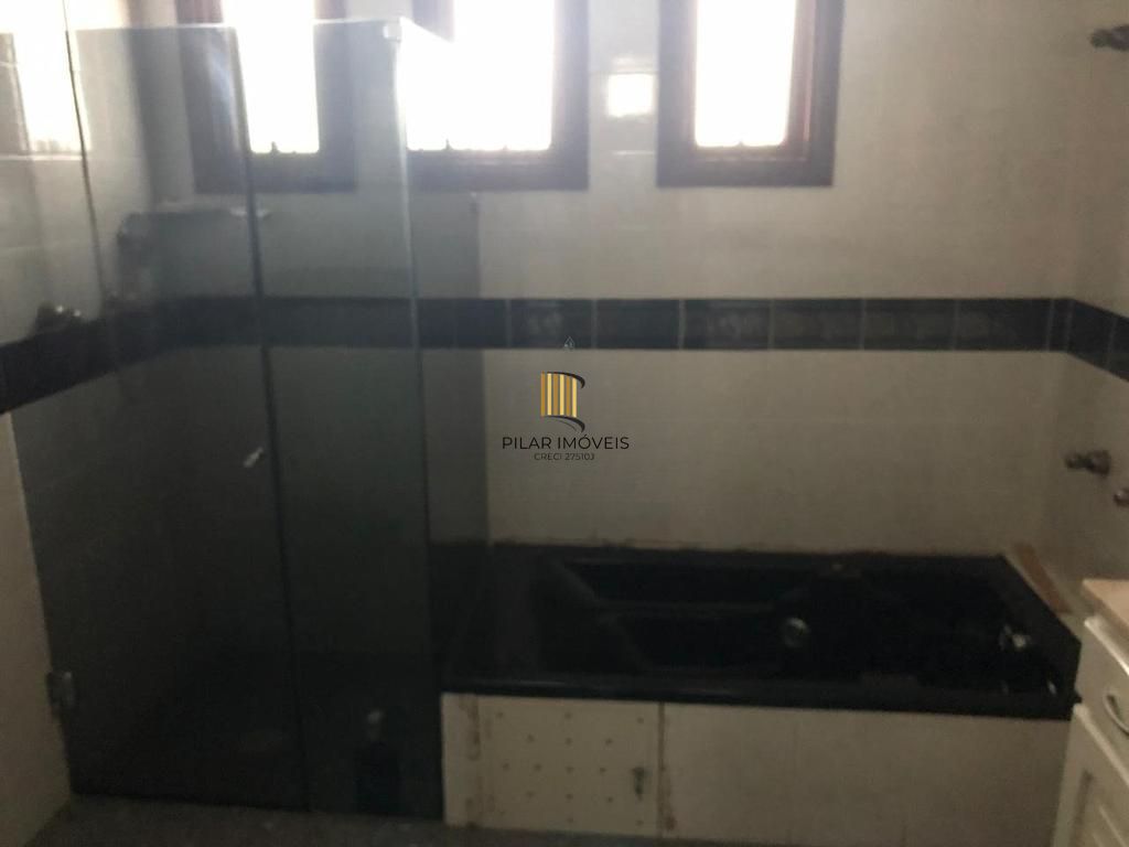 Casa de 3 dormitórios à venda no Bairro, Jardim do Salso - Porto Alegre