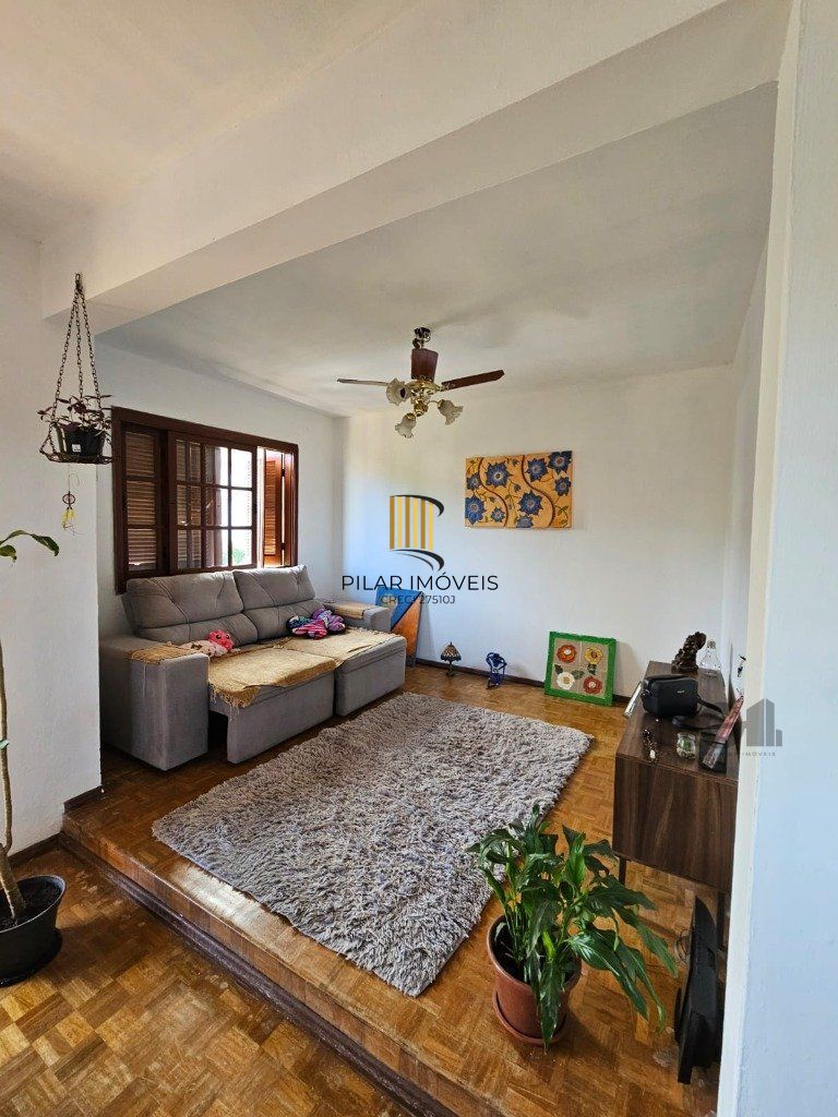 Casa para Venda - 248.56m², 5 dormitórios, 2 vagas - Teresópolis