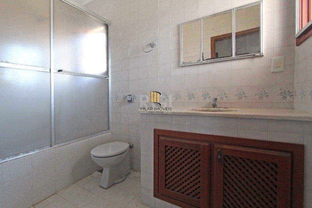 Casa para Venda - 120m², 3 dormitórios, sendo 1 suites, 3 vagas - Ipanema
