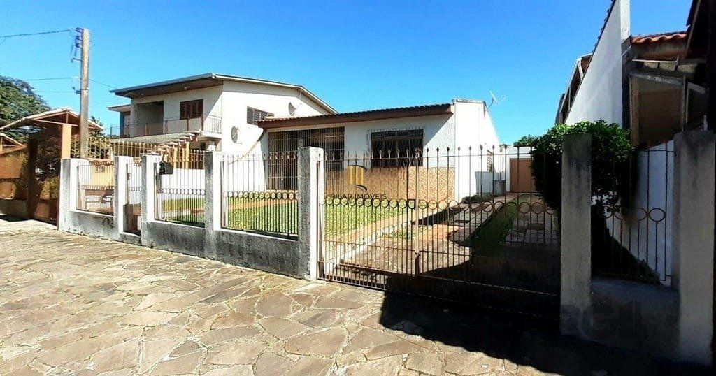 Casa 160m² - 3 dormitórios, 3 vagas no bairro Ipanema