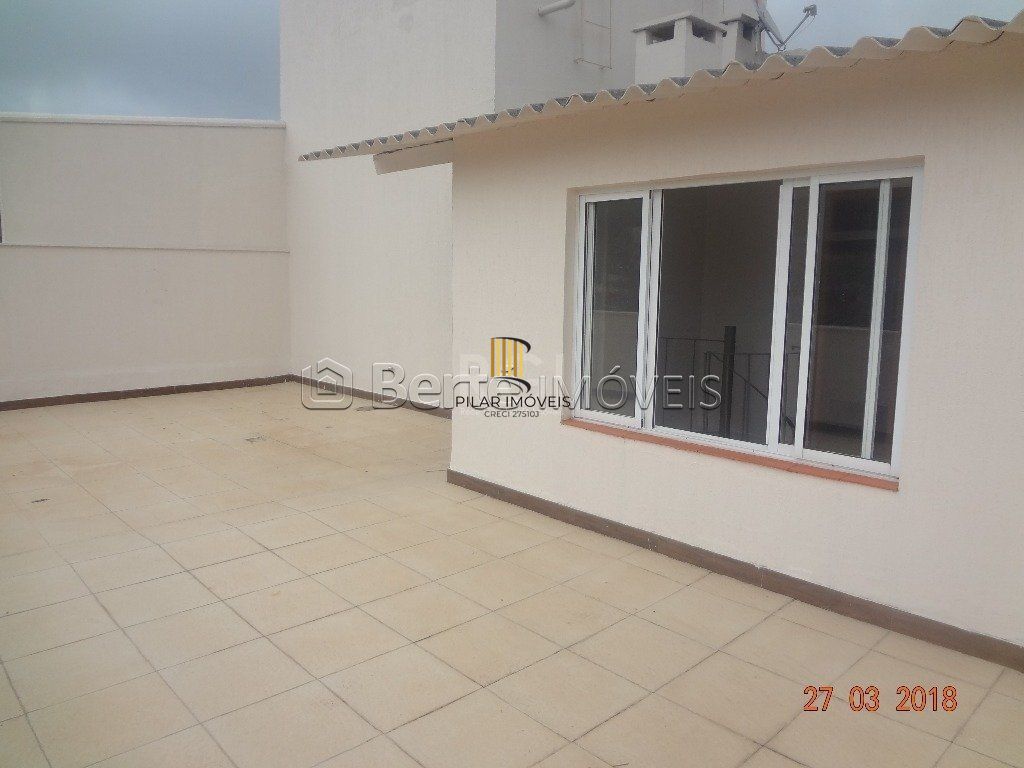 Cobertura 2 dormitórios no bairro Teresópolis