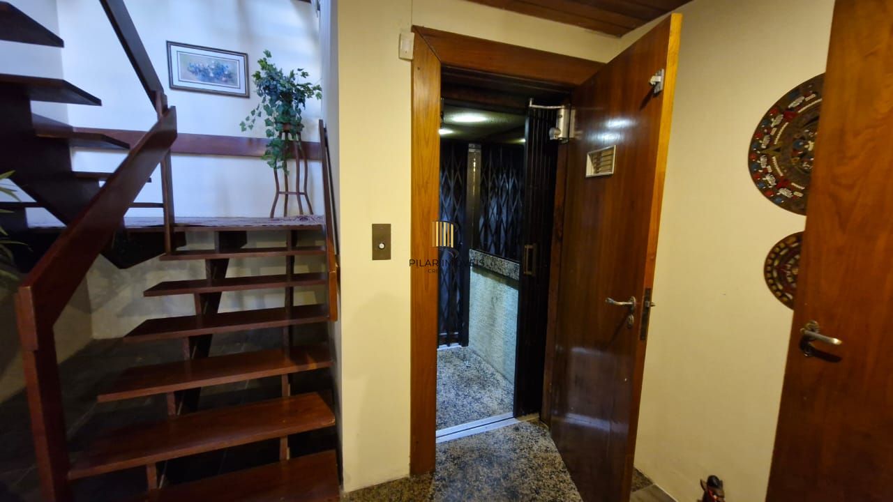 Casa de Cinema na Glória, com 500m² de área privada, 3 dormitórios, piscina, horta, lareira, elevador, gradeada 4 garagens