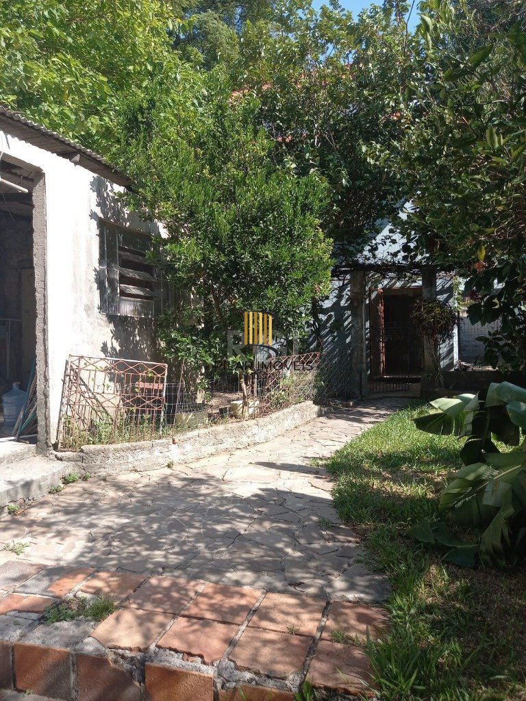 Casa para Venda - 345.22m², 3 dormitórios, 3 vagas - Teresópolis