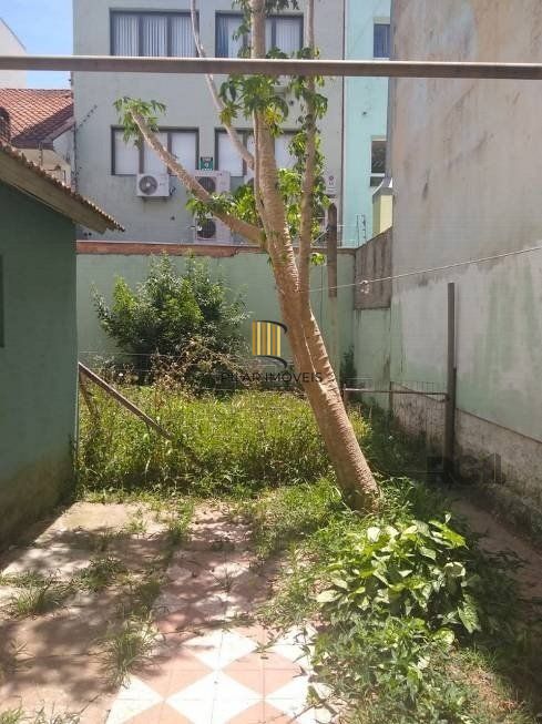 Casa de 4 dormitórios, Bairro Petrópolis