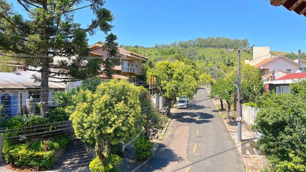 Casa 3 dormitórios no bairro Teresópolis