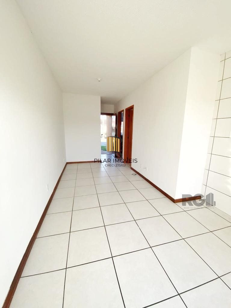 Casa 2 dormitórios no bairro Restinga