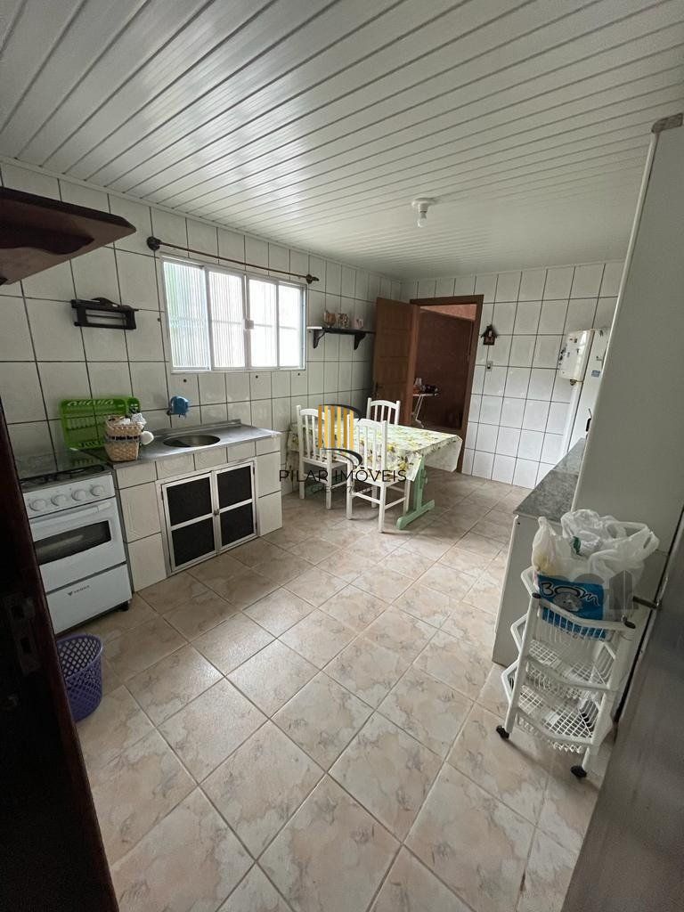 Casa 2 dormitórios no bairro Quintão