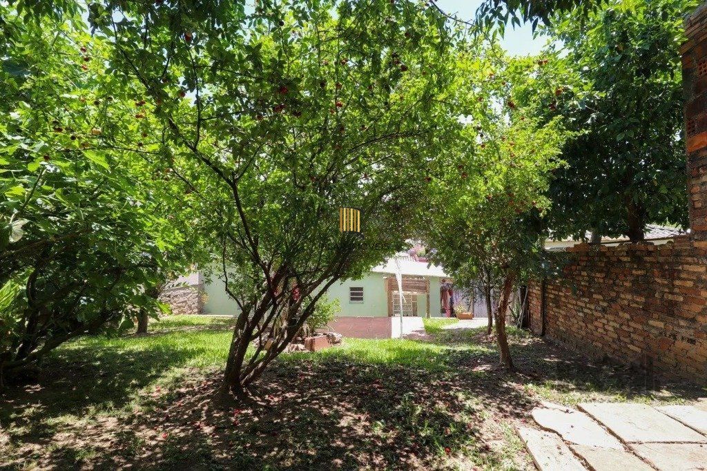 Casa com 3 dormitórios no bairro Cristo Redentor
