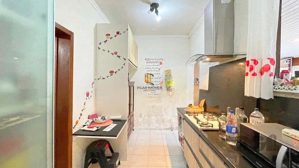 Sobrado com 4  dormitórios, 3 vagas, piscina, próximo a Professor Oscar Pereira