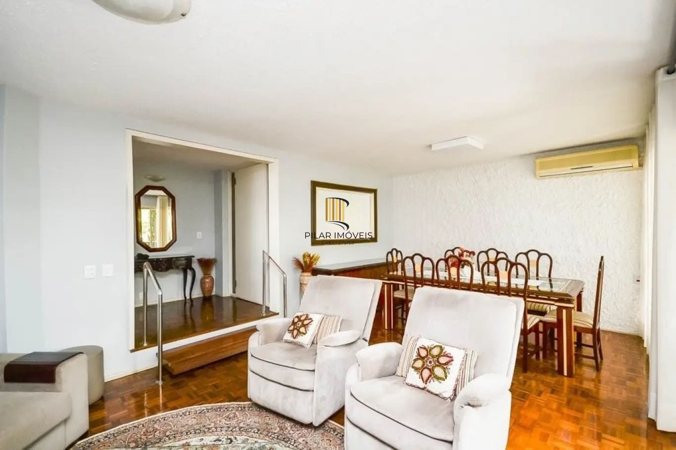 Apartamento com 3 dormitórios no bairro Menino Deus, Porto Aelgre