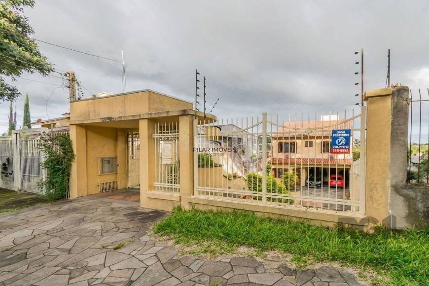 Casa 279m² - 4 dormitórios, 3 vagas no bairro Santa Tereza