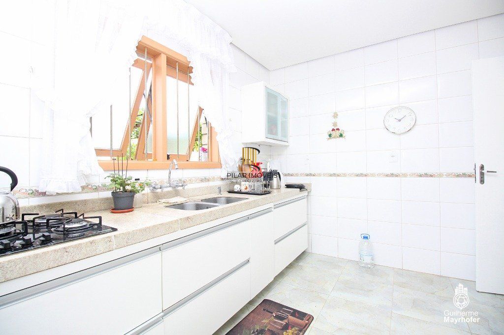 Casa para Venda - 354.24m², 3 dormitórios, sendo 1 suites, 3 vagas - Bom Jesus