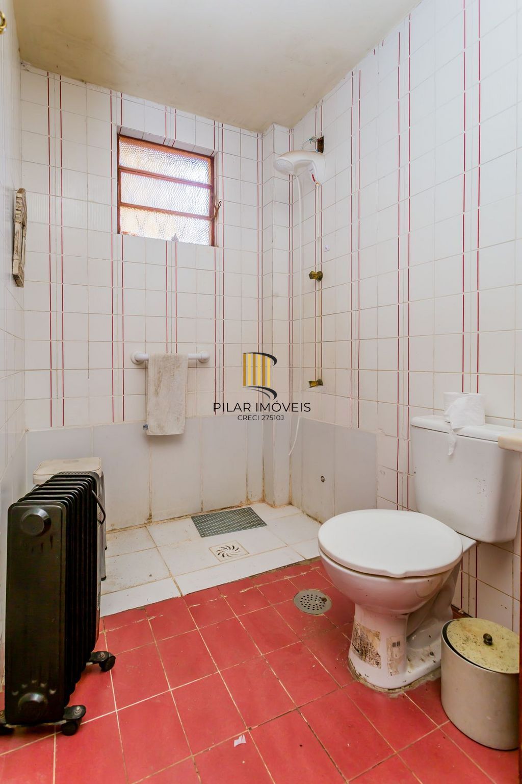 Casa de 3 dormitórios  no Bairro Vila Jardim - Porto Alegre